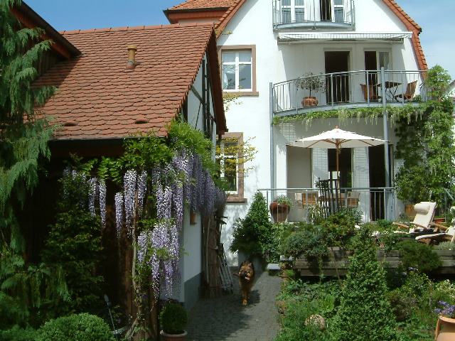 Einfamilienhaus mit Hofreite Langen Vermarktungsdauer 3 Monate